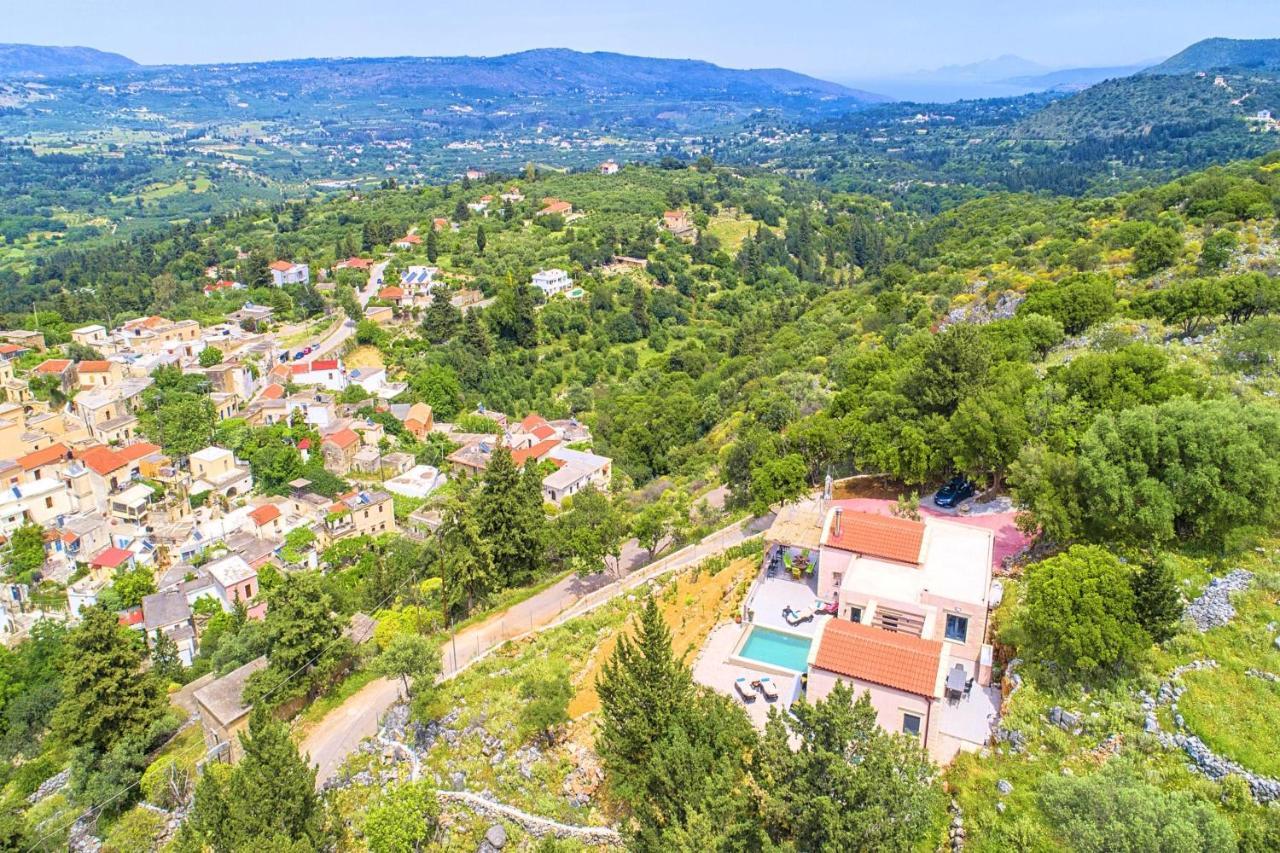 Villa Vardis Heated Pool *